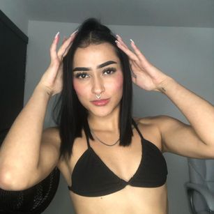 Model - Elisa Peters masturbation