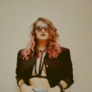 Model - Alanah Findom dominacion