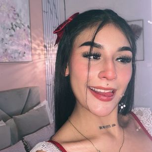 Model - Violet Blaze dildo