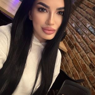 Model - Celine mister