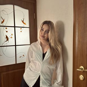 Model - Annie gentle