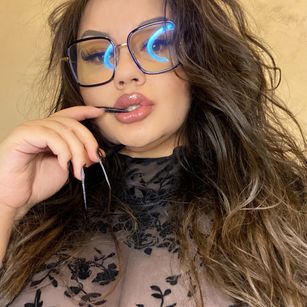 Model - Sascha Blosom roleplay