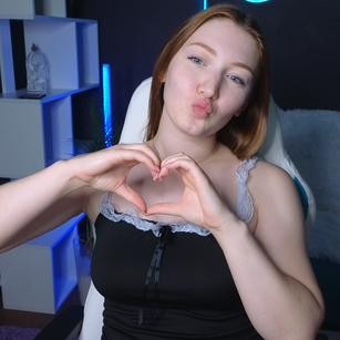 Model - Mila Dreamy cute