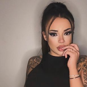 Model - Vixenia squirt