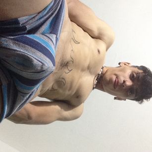 Model - Alejandro_max cumming