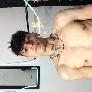 Model - Alejandro_max cum