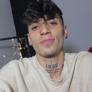 Model - Alejandro_max ass