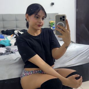 Model - Your_cute_waifu Fem