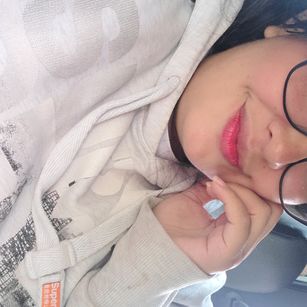 Model - Carolina Hernandez milf