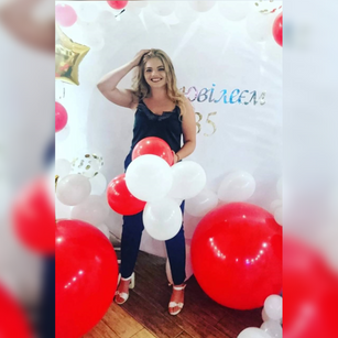 Model - DanaFree Blond