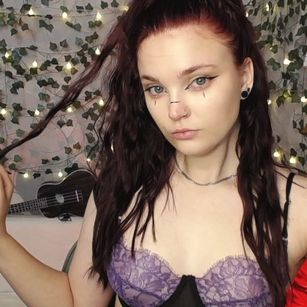 Model - lis_flo girl