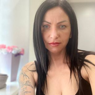 Model - Smile Sophi beaty