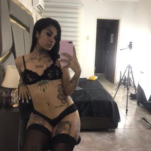 Model - EmilieLake BDSM