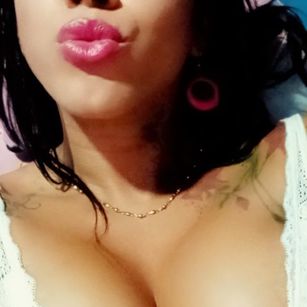 Model - SamanthaTS Lovense