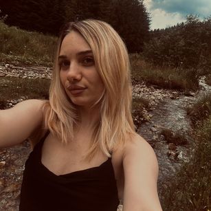 Model - FinDomAsha findom