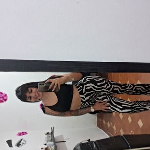 Model - Laia desnudo