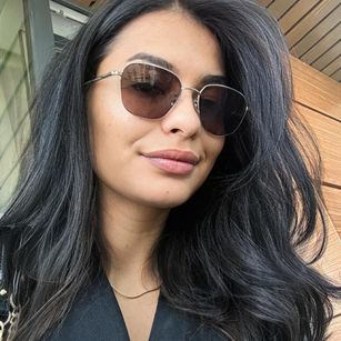 Model - Mezekin naturalbeauty