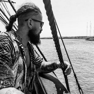 Model - Mateo Valentine master