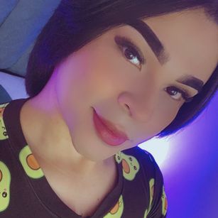 Model - Jenn Black blowjob