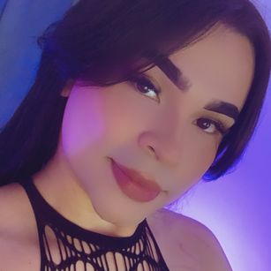 Model - Jenn Black dildo