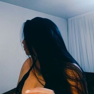 Model - Lovequinn Latina