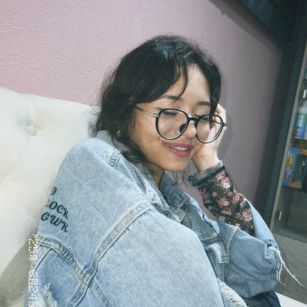 Model - VenusOlympus fetish