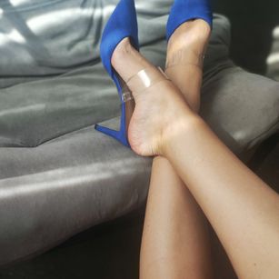 Model - MadameKatrina feet