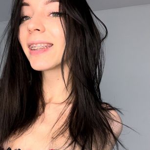 Model - YouthPussy girl