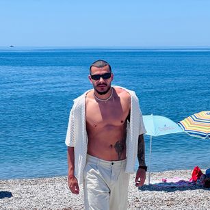 Model - Sebastian intellectual