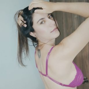 Model - luniitha mamada