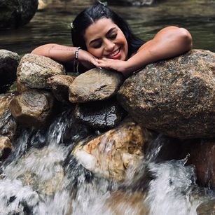 Model - Kiana Cream fart