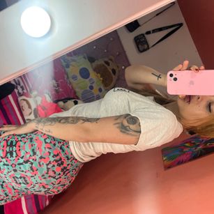 Model - Amber Hudson skinny