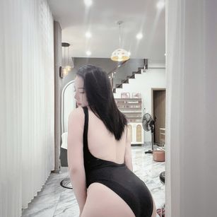 Model - Mianna mistress