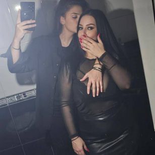 Model - DoubleeTroublee new