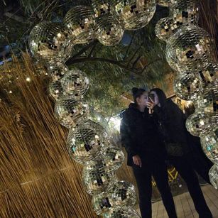 Model - DoubleeTroublee bigass