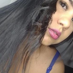 Model - Alexa fuego naturalboobs