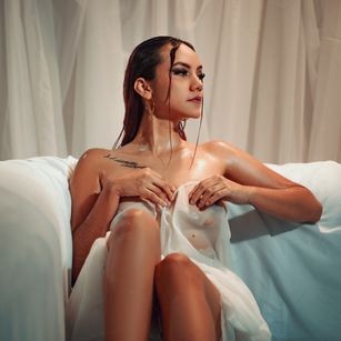 Model - MiaReyes JOI