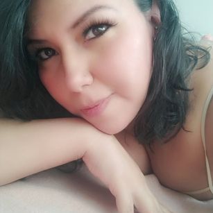 Model - RubyRyles feet