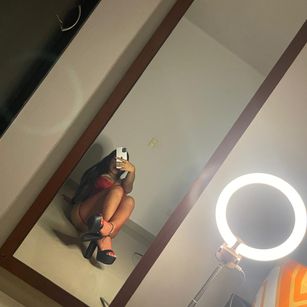 Model - Stacy Cherrys cute