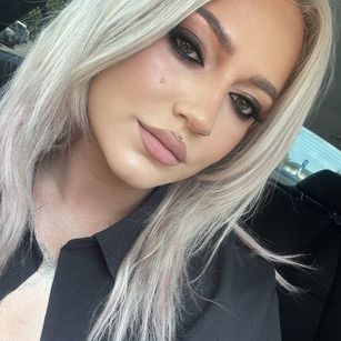 Model - FoxySerena squirt