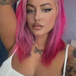 Model - FoxySerena deepthroat