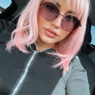 Model - FoxySerena blowjob