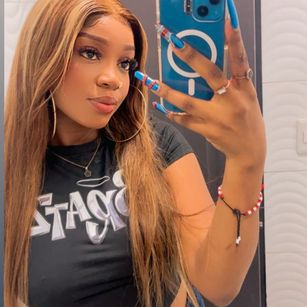 Model - SalomeRestrepo findom