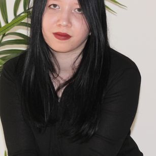 Model - LolaBrooks legs