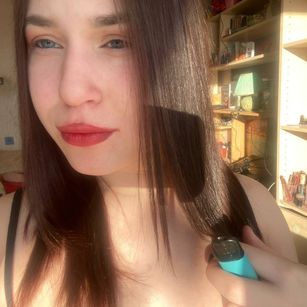 Model - Kemeli008 stockings