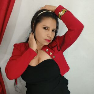 Model - GisellHot toys