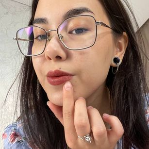 Model - Su smalltits