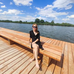 Model - lisa conversation