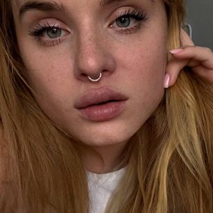 Model - Bambi squirt