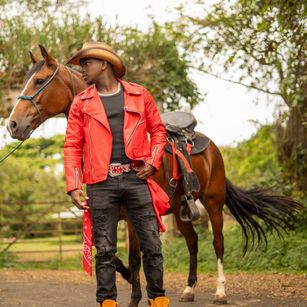 Model - Troy Khalil cum